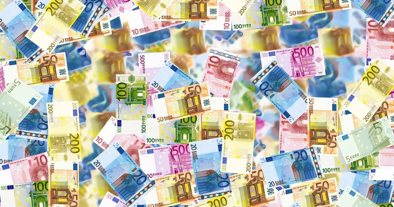 Quel est le modèle de relance client pour une facture impayée ?